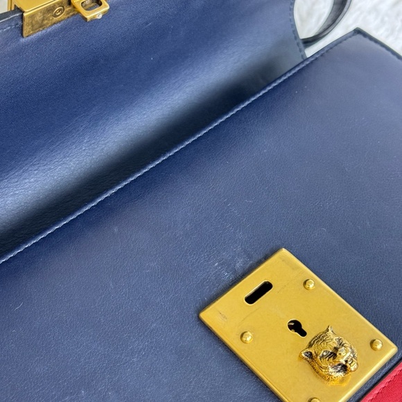 Gucci Animalier Lock Leather Shoulder Bag - Picture 12 of 17